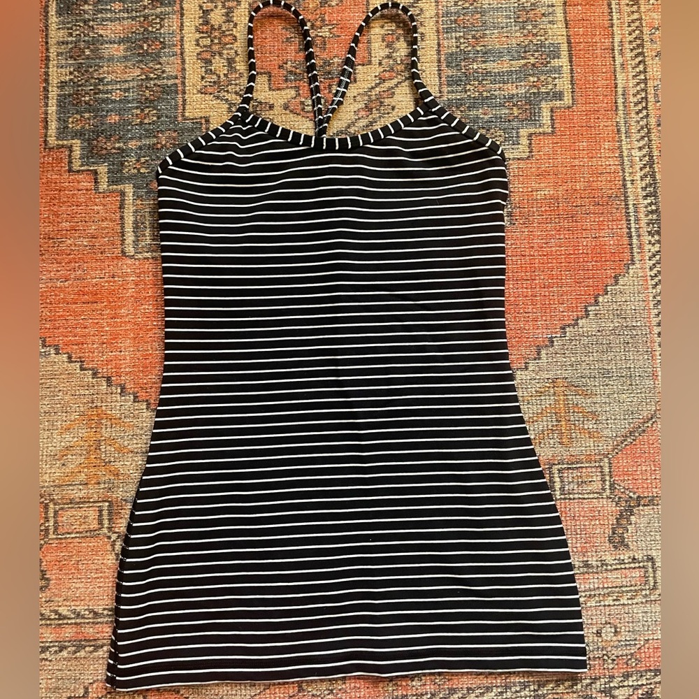 Lululemon Power Y built in tank top.